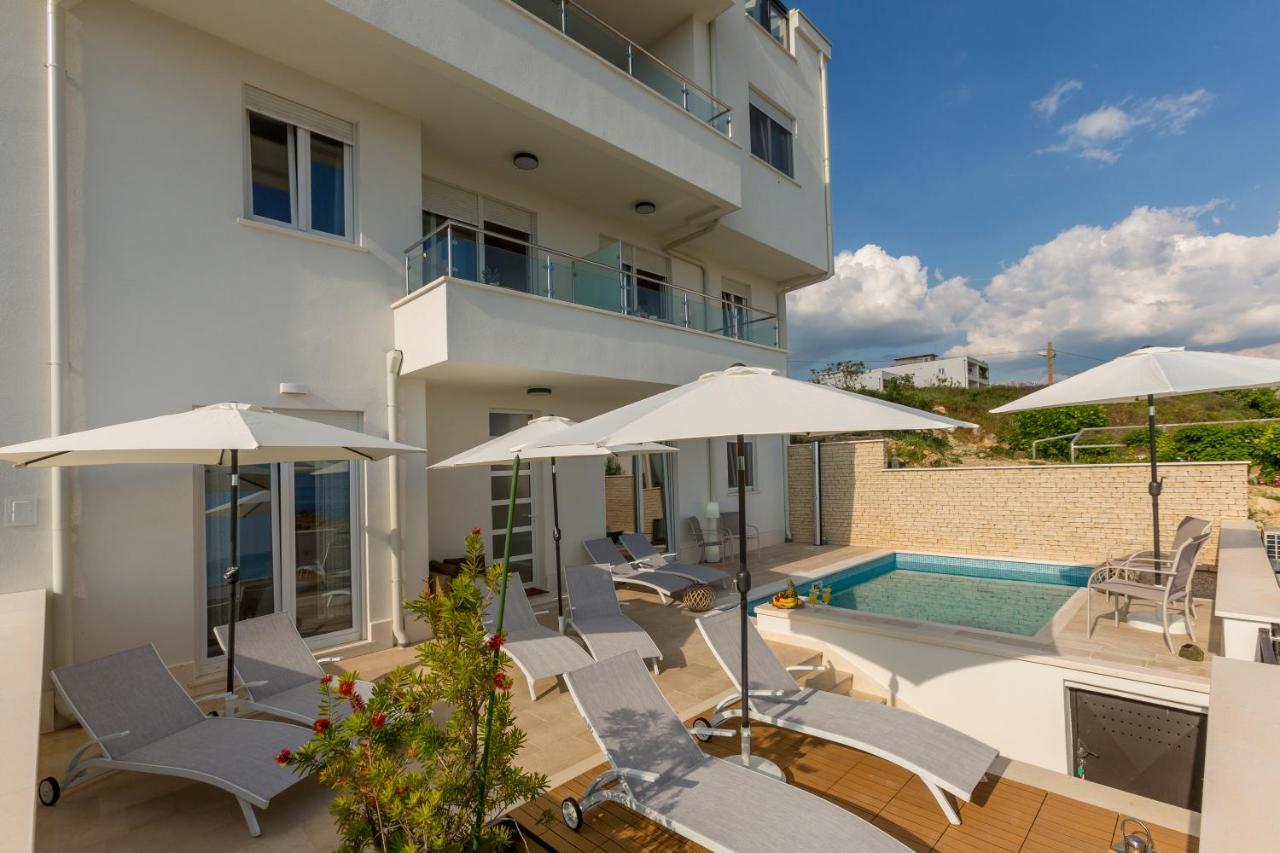 Luxury Villa Bello Horizonte With Swimming Pool Split Kültér fotó